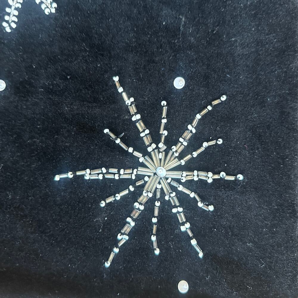 Michael Simon Black Velvet Beaded Snowflake top, Holiday,‎ Christmas, medium - Picture 6 of 8